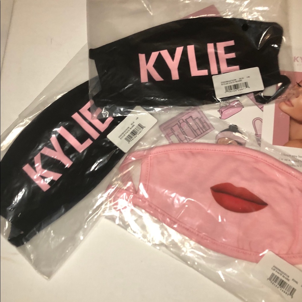 KYLIE FACE MASK - Picture 2 of 9